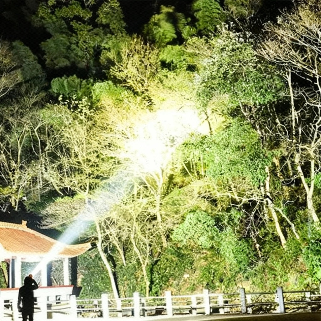 Wodoodporna ładowarka-powerbank LED dużej mocy, ładowana słonecznie